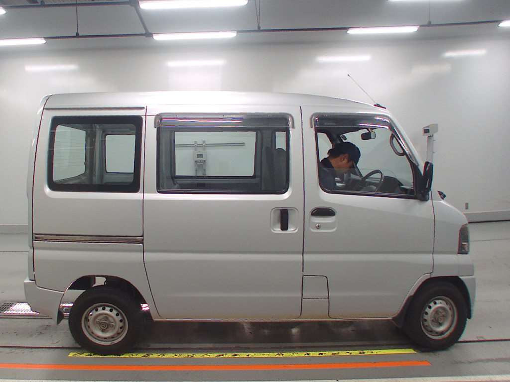 2002 Mitsubishi Minicab Van U62V[2]