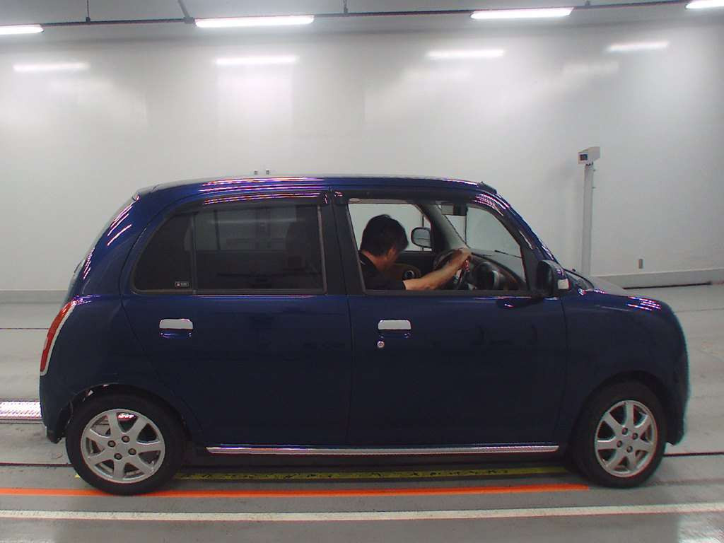 2007 Daihatsu Miragino L650S[2]