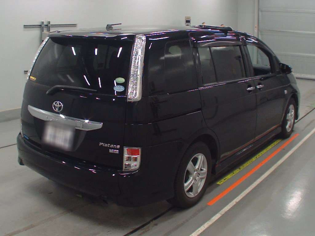 2014 Toyota Isis ZGM10W[1]