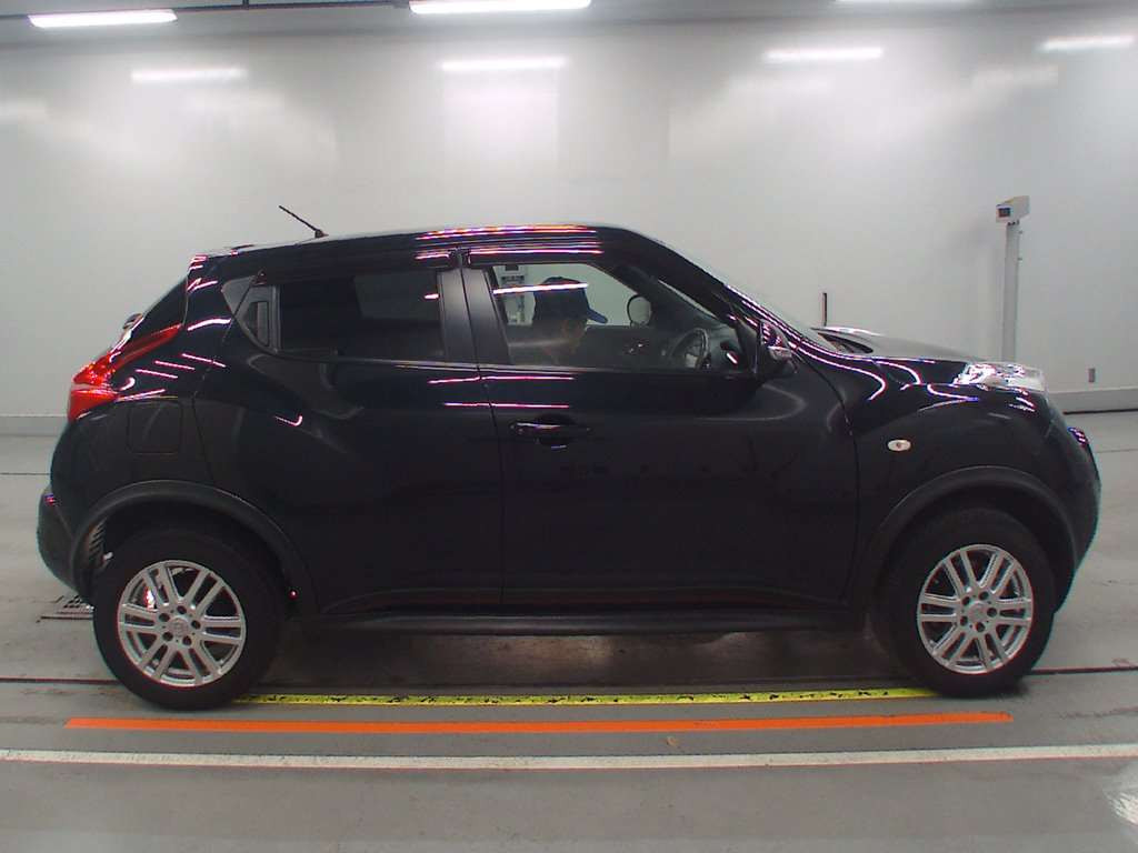 2011 Nissan JUKE YF15[2]