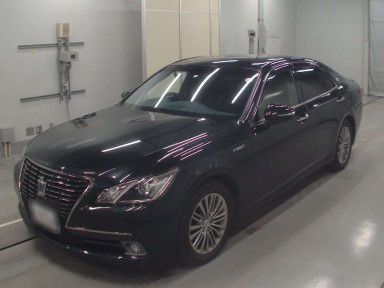 2014 Toyota Crown Hybrid