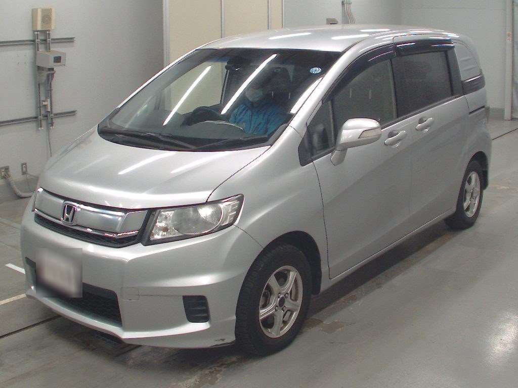 2015 Honda Freed Spike GB3[0]