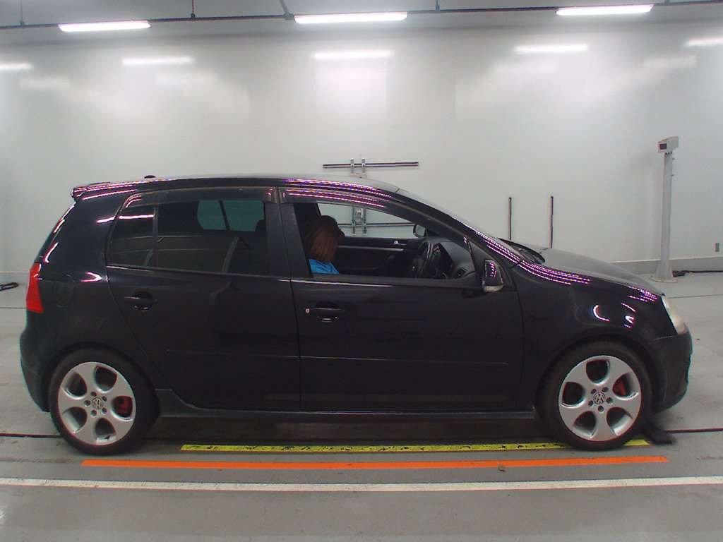 2008 Volkswagen Golf 1KAXX[2]