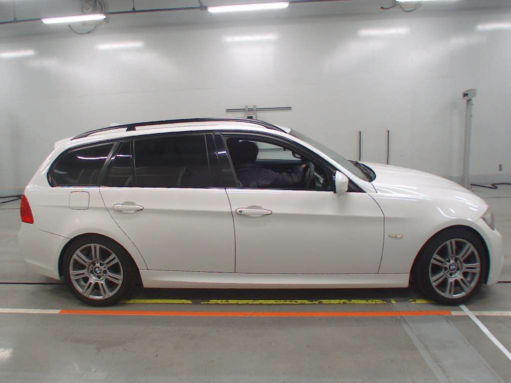 2009 BMW 3 Series VR20[2]