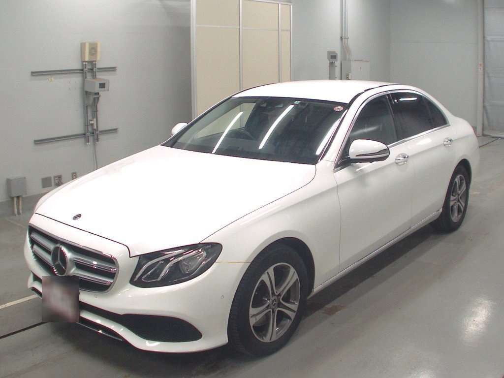 2017 Mercedes Benz E-Class 213043C[0]