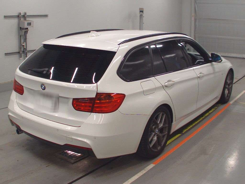 2014 BMW 3 Series 3D20[1]