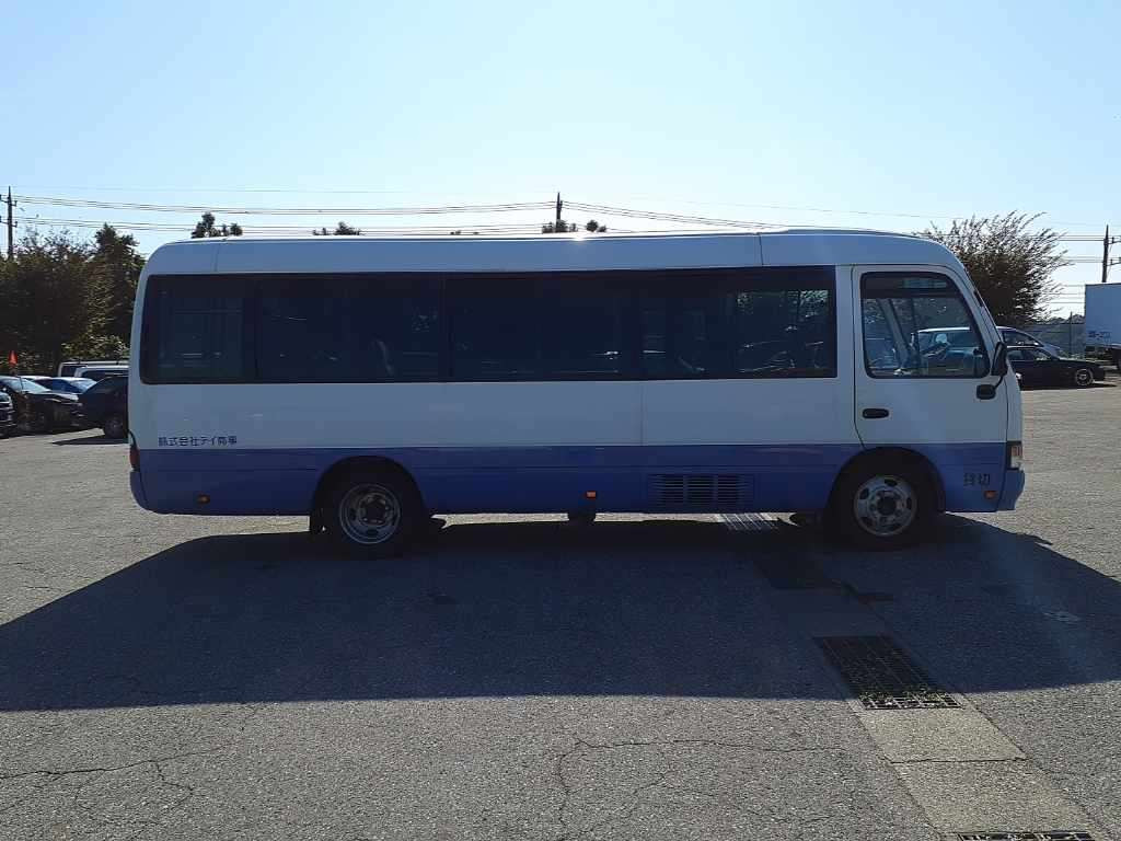 2006 Toyota Coaster XZB50[2]