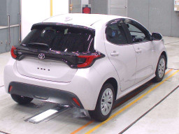 2021 Toyota YARIS