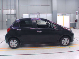 2016 Toyota Vitz