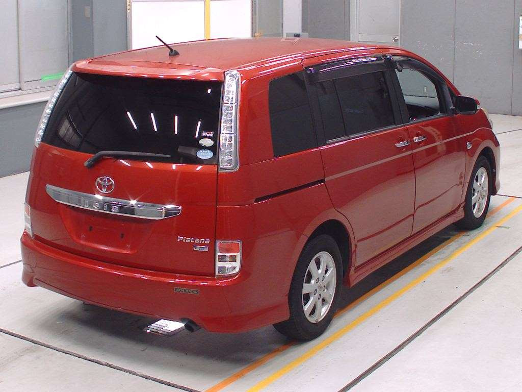 2012 Toyota Isis ZGM10W[1]