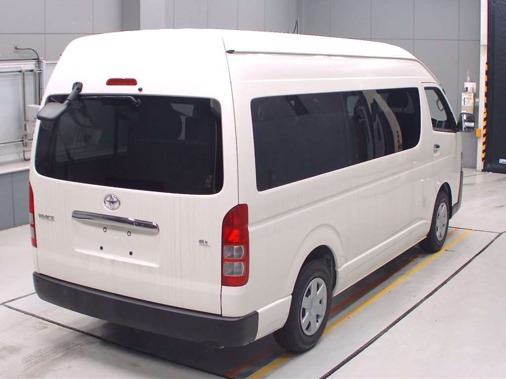 2023 Toyota Hiace Commuter GDH223B[1]