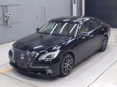 2013 Toyota Crown