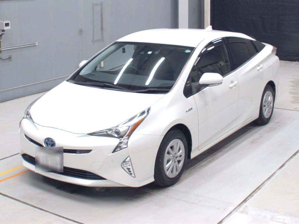 2018 Toyota Prius ZVW50[0]