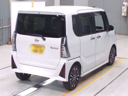 2023 Daihatsu Tanto Custom