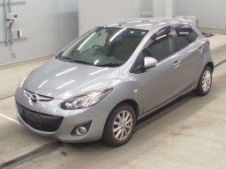 2014 Mazda Demio