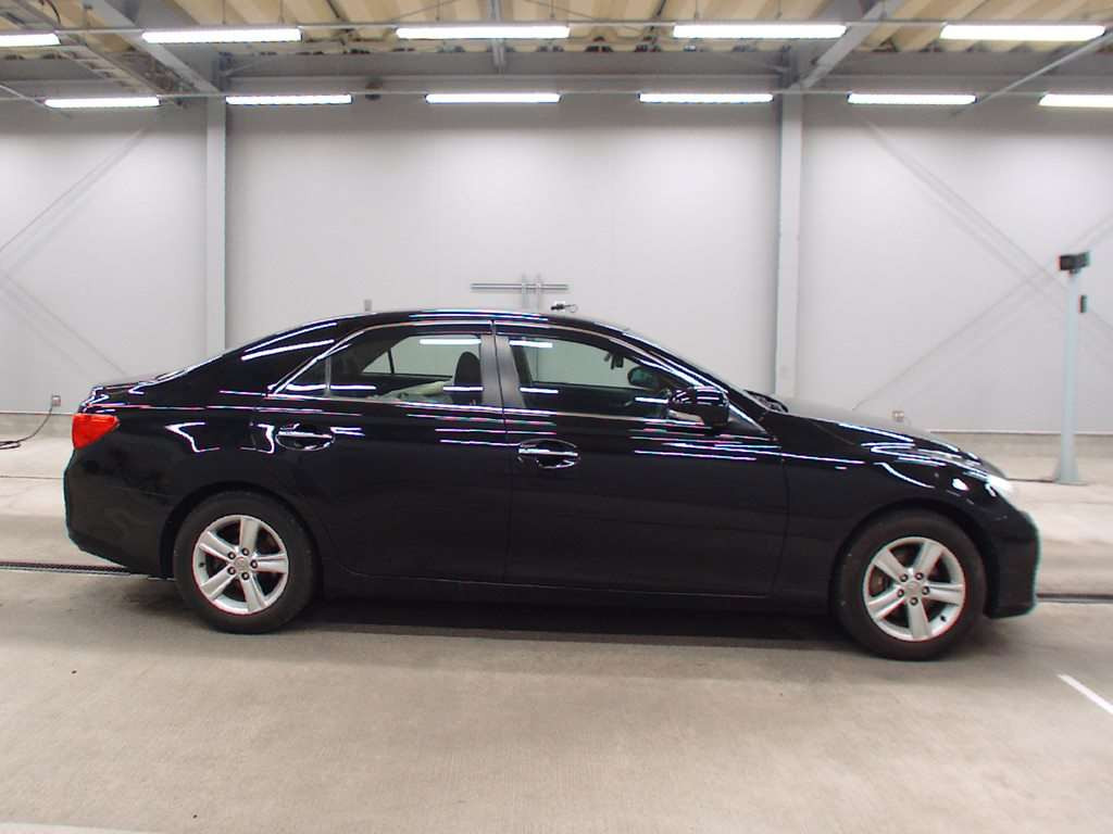 2010 Toyota Mark X GRX135[2]