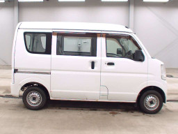 2016 Mitsubishi Minicab Van