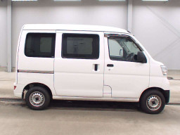 2020 Daihatsu Hijet Cargo