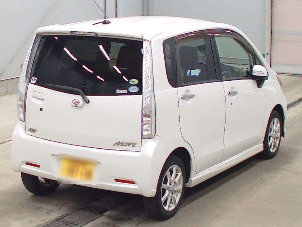 2013 Daihatsu Move Custom LA110S[1]