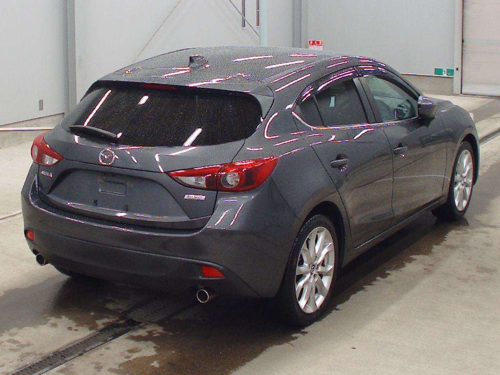 2013 Mazda Axela Sport BMEFS[1]