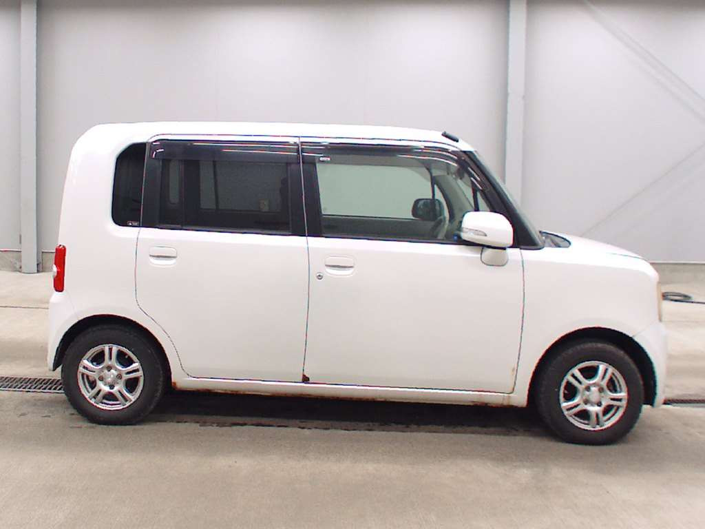 2009 Daihatsu Move Conte L585S[2]