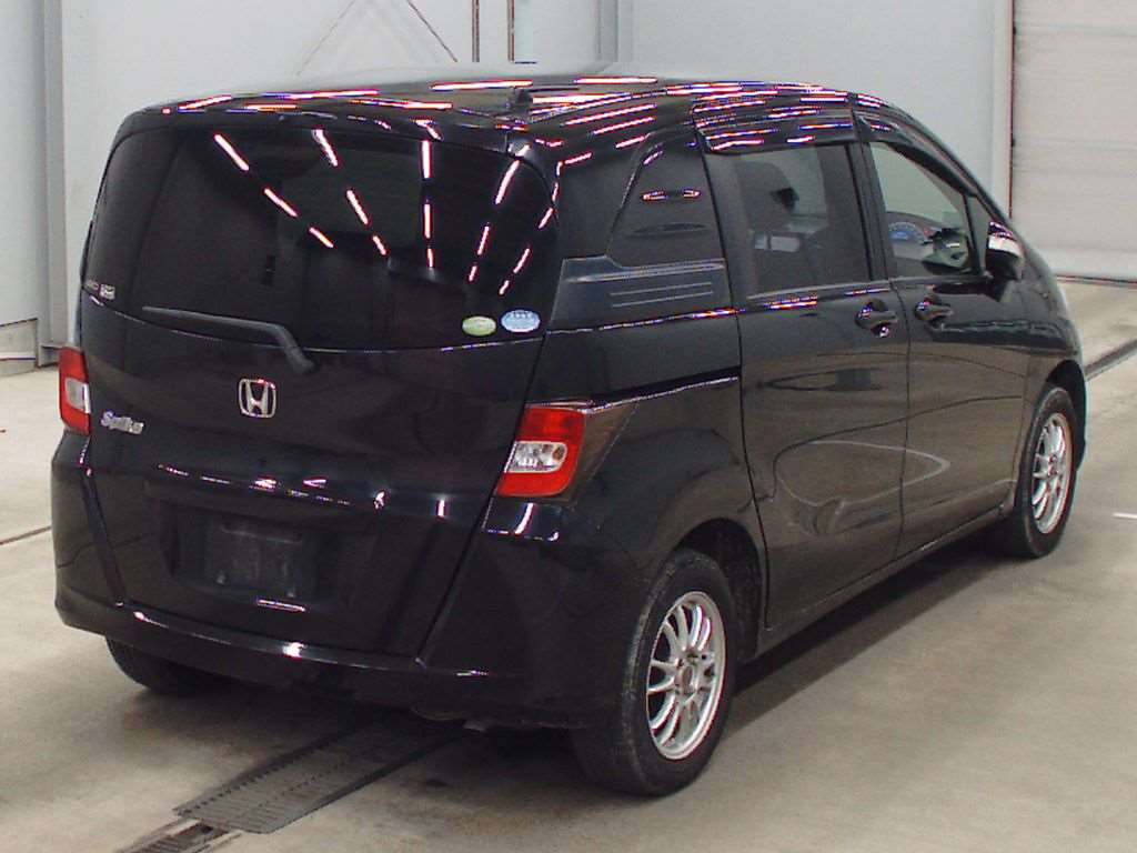 2012 Honda Freed Spike GB4[1]