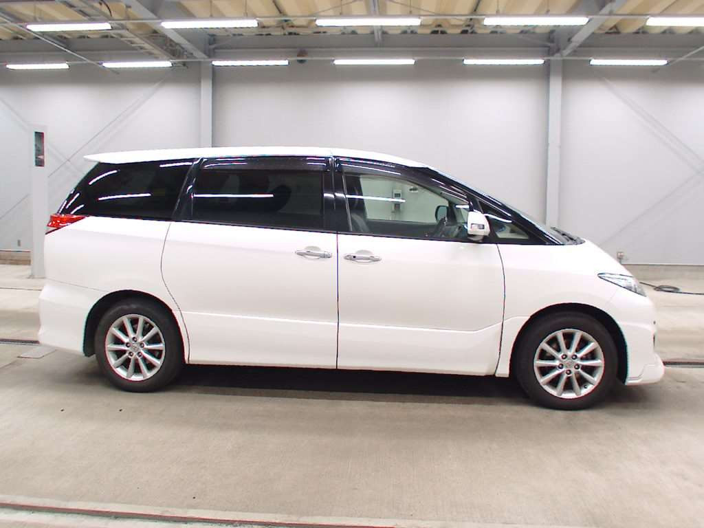 2012 Toyota Estima ACR55W[2]