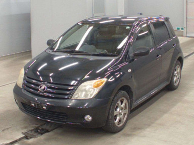 2005 Toyota IST