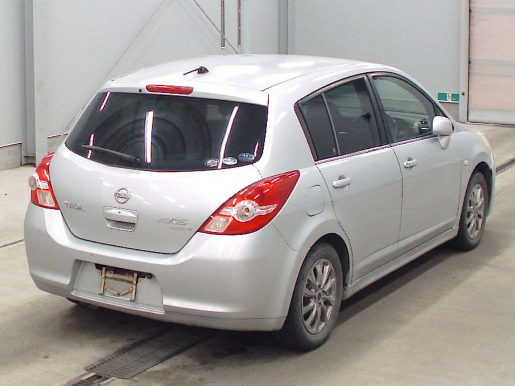 2009 Nissan Tiida C11[1]