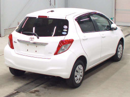 2011 Toyota Vitz