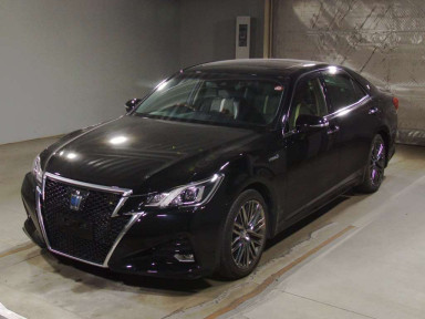 2016 Toyota Crown Hybrid