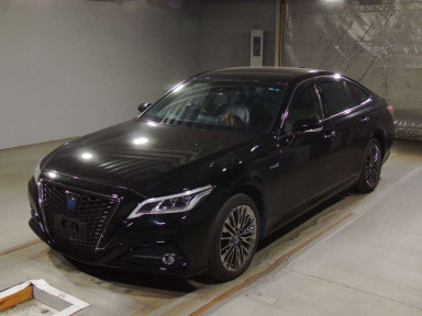 2019 Toyota Crown Hybrid