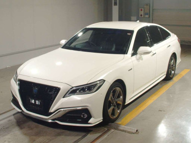 2019 Toyota Crown Hybrid