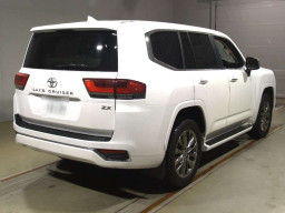 2023 Toyota Land Cruiser