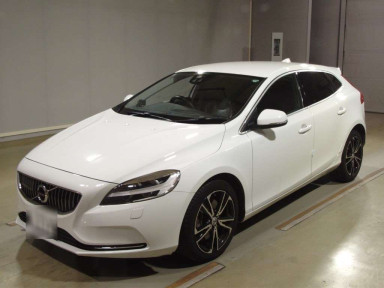 2016 Volvo V40