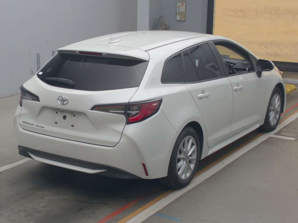 2019 Toyota Corolla Touring Wagon ZRE212W[1]