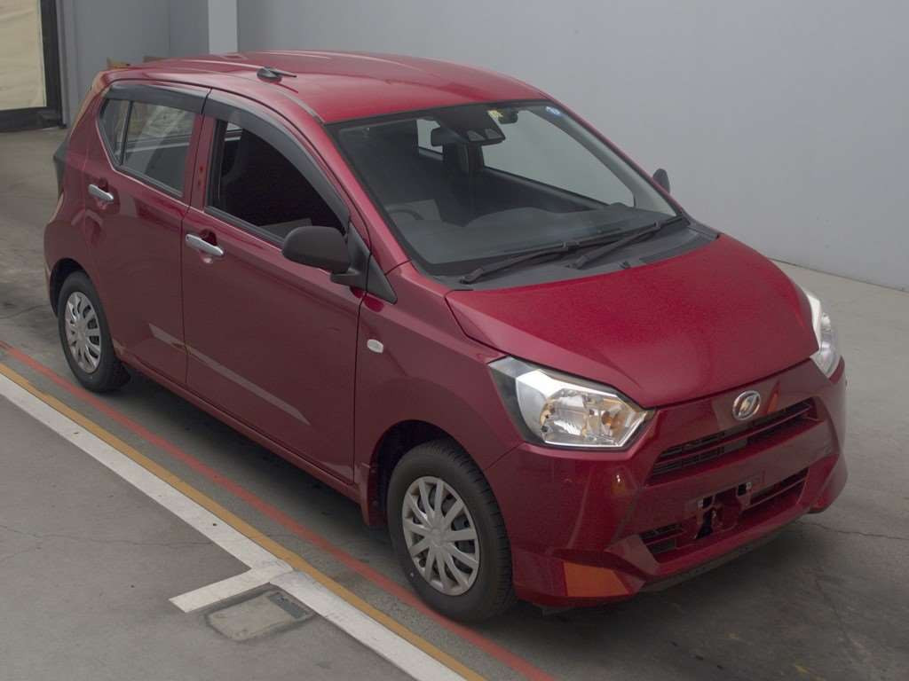 2017 Daihatsu Mira es LA350S[2]