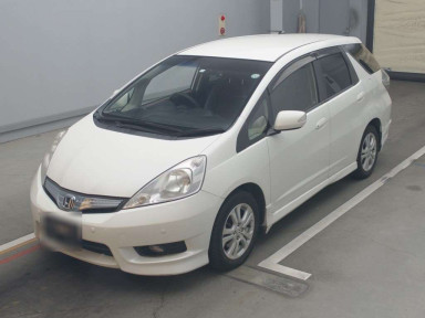 2012 Honda Fit Shuttle Hybrid