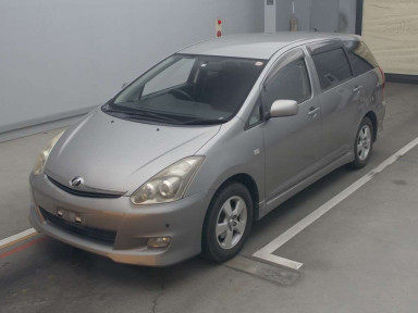 2005 Toyota Wish