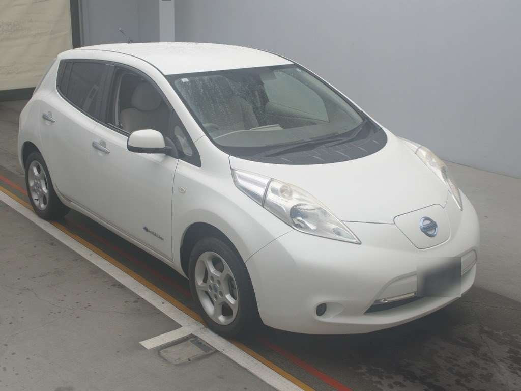 2013 Nissan Leaf AZE0[2]