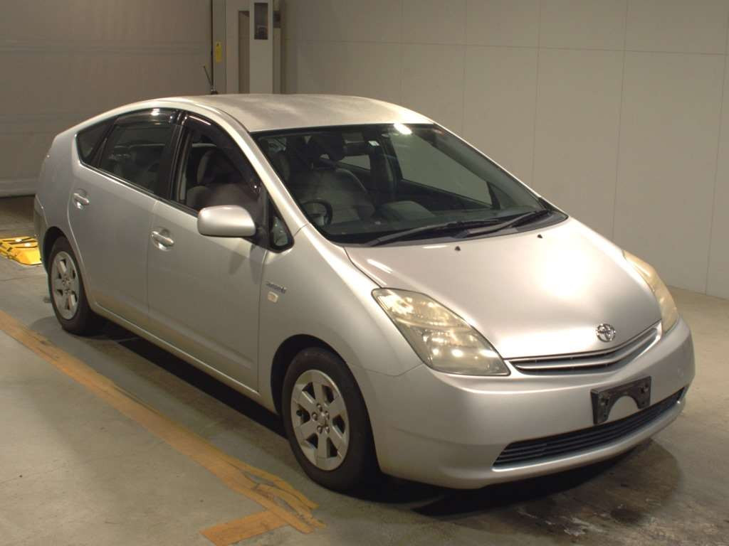 2009 Toyota Prius NHW20[2]