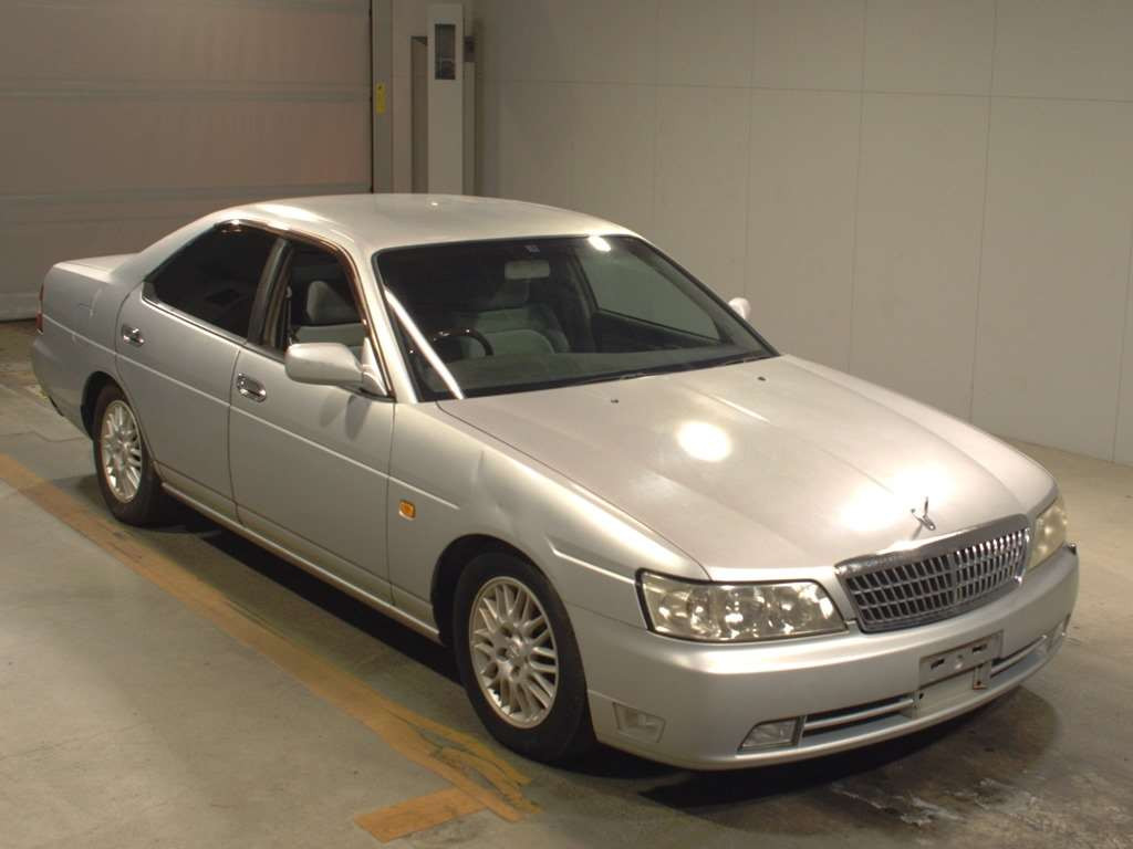 2001 Nissan Laurel HC35[2]