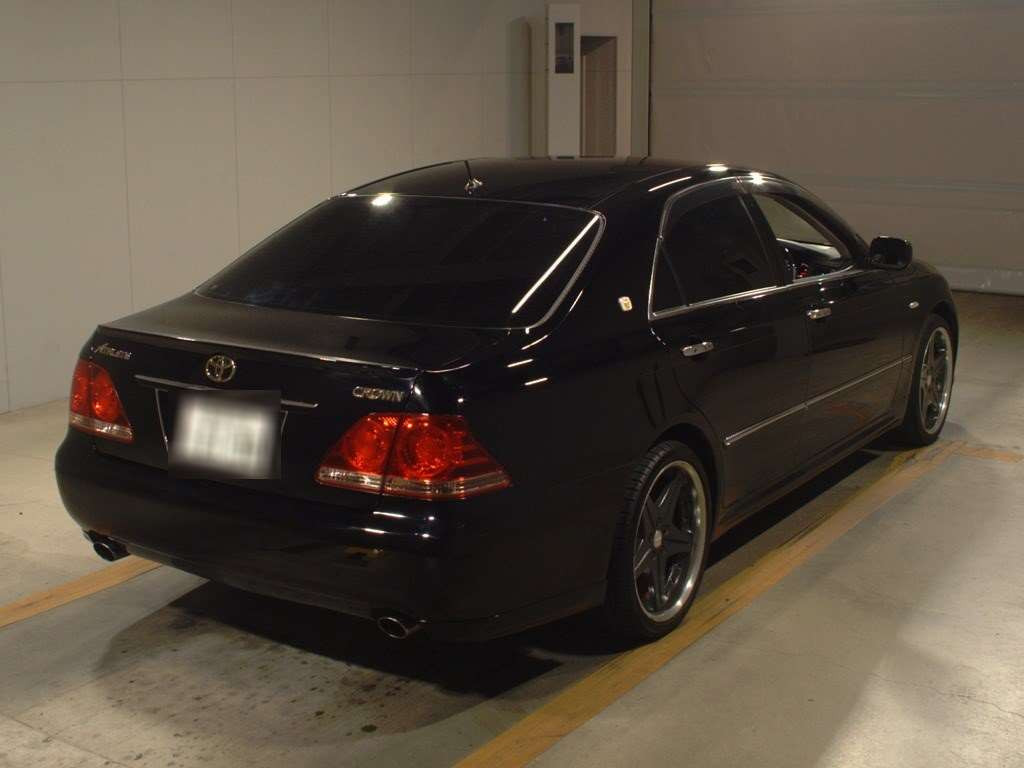 2006 Toyota Crown GRS180[1]