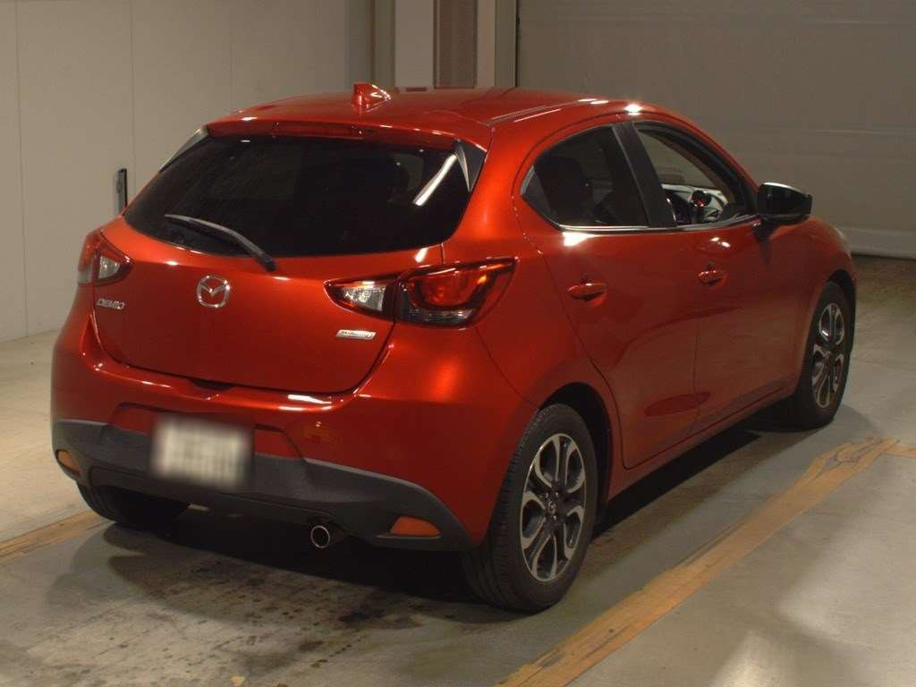 2017 Mazda Demio DJ5FS[1]