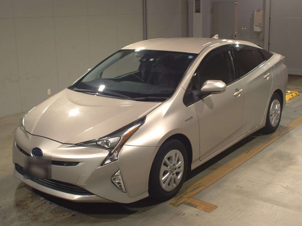 2017 Toyota Prius ZVW50[0]