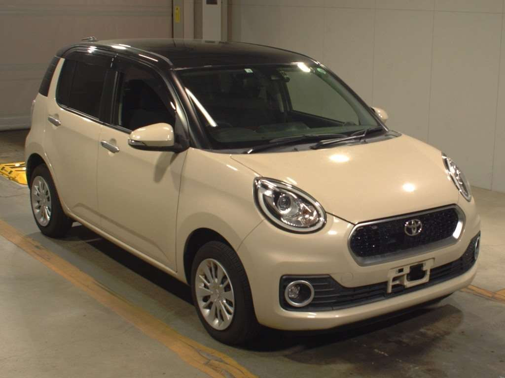 2016 Toyota Passo M700A[2]