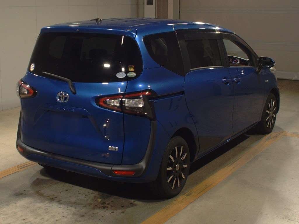 2015 Toyota Sienta NHP170G[1]