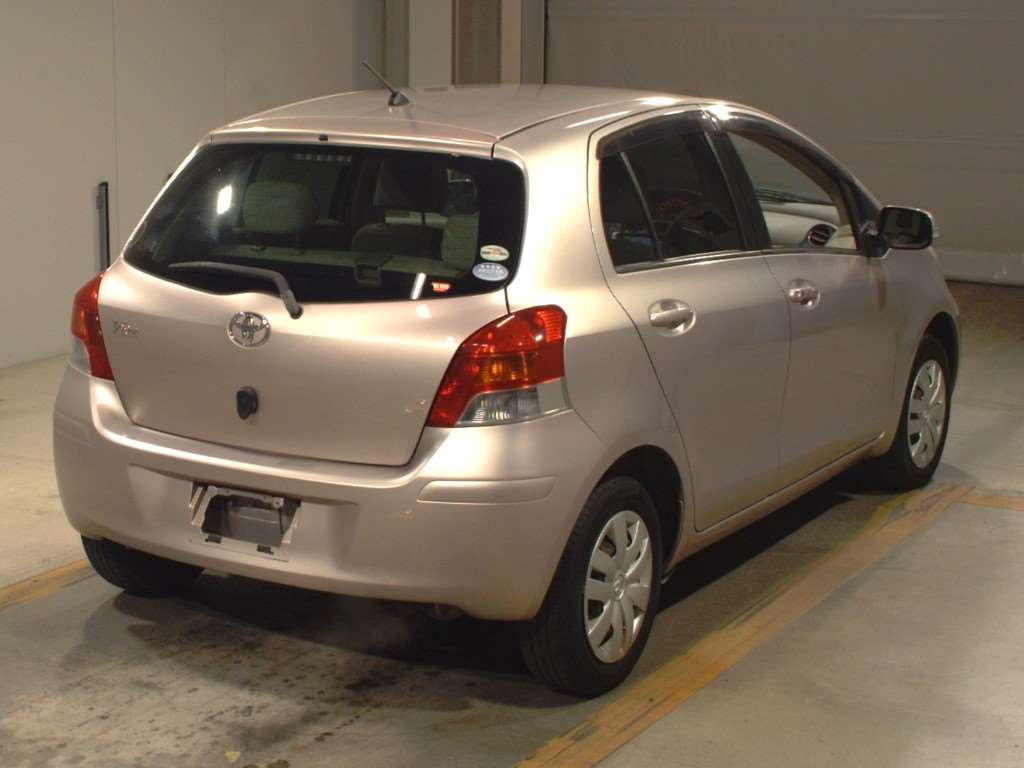 2009 Toyota Vitz KSP90[1]