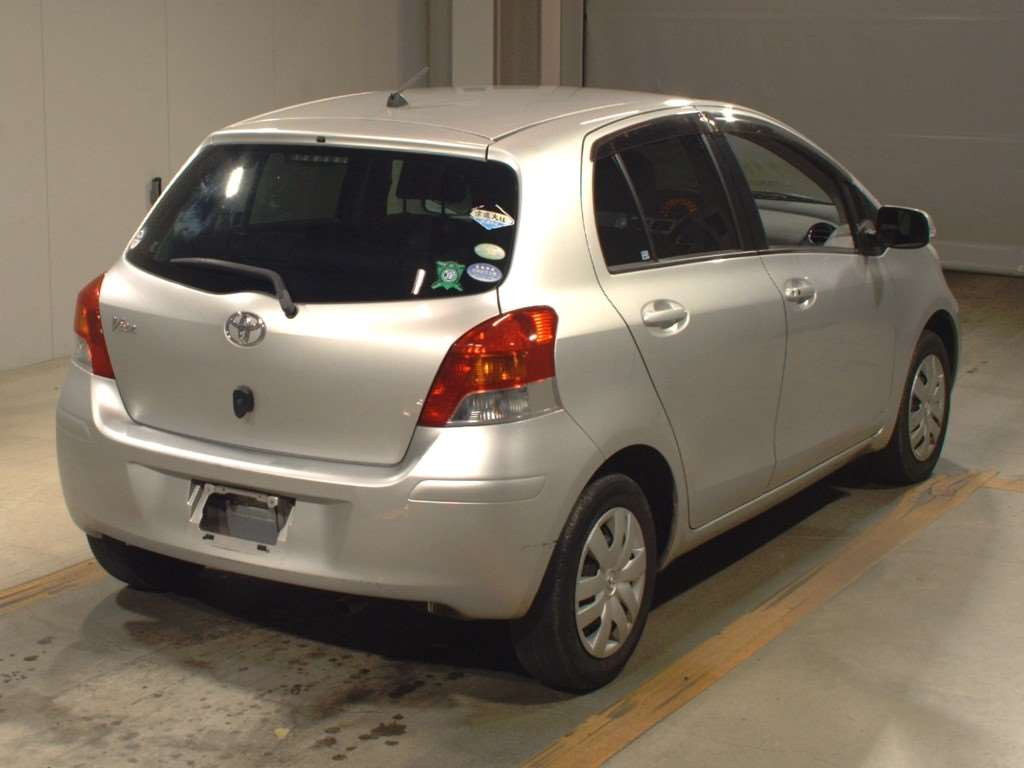 2009 Toyota Vitz SCP90[1]