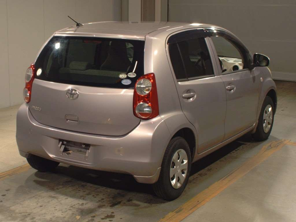 2010 Toyota Passo KGC30[1]